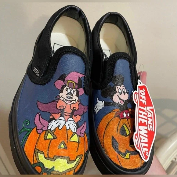 Custom handpainted children’s vans! - Picture 3 of 4
